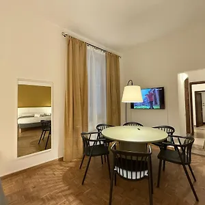 https://yome-your-home-in-florence.it-tuscanyhotel.com